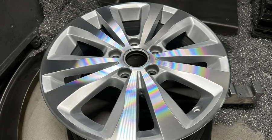 Diamond Cut ratlankių tekinimas Vilniuje – Capital Rims